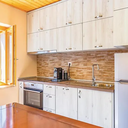 Pet Friendly In With Wifi Vikendica Tucepi